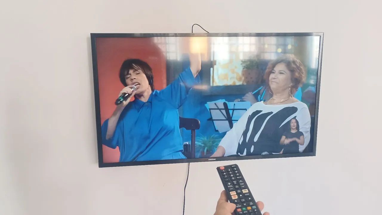 Vendo - TV Samsung 40 polegadas - Bairro Itararé 