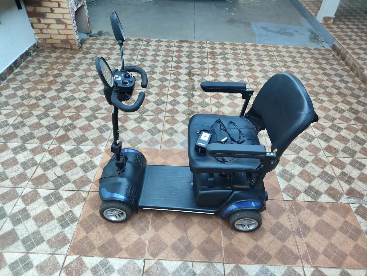 Triciclo para locomoção  - Foto 2