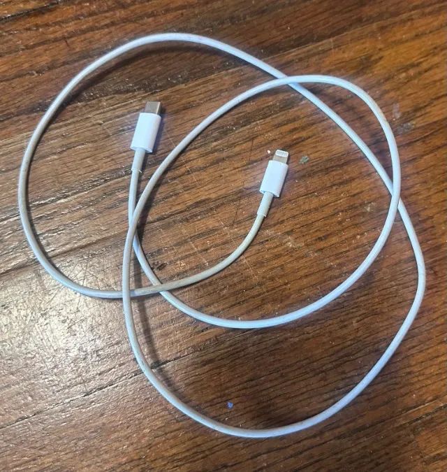 carregador Apple importado (desapego) - Foto 2