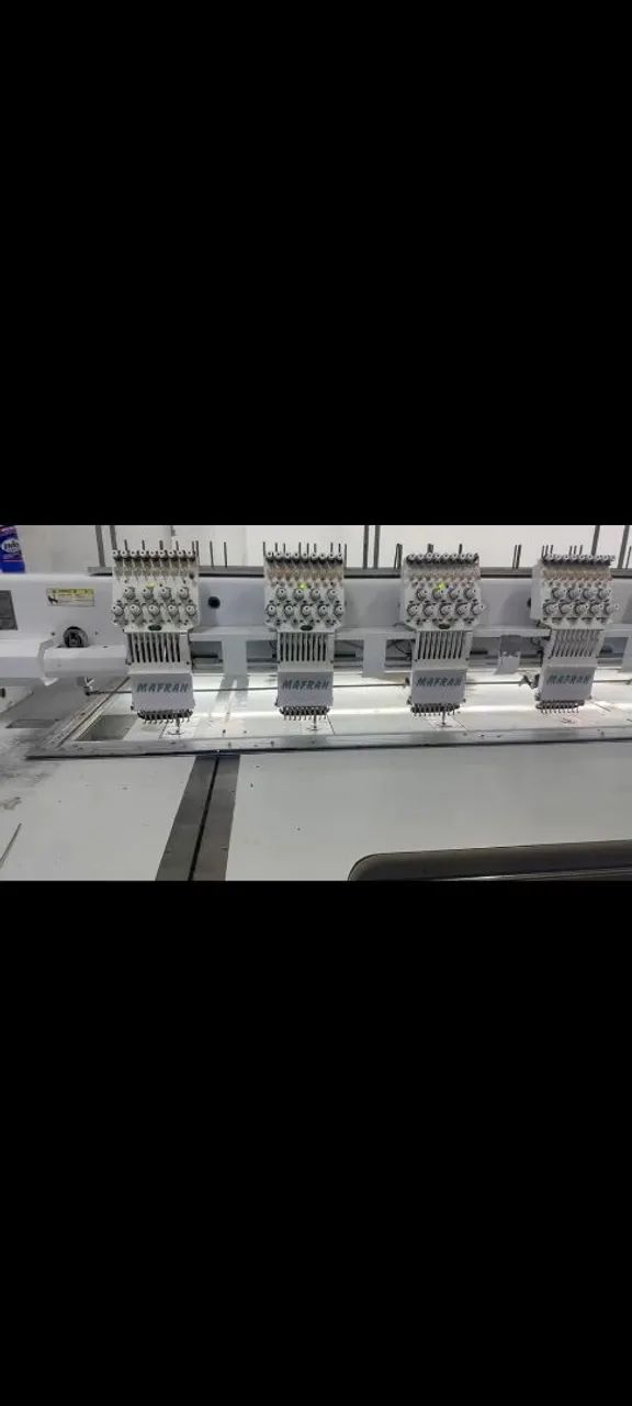 Máquina de bordado 6,8 e 12 cabeça  - Foto 3