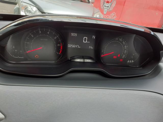 Peugeot 208 allure 1.6, at6 / modelo 2018 - Foto 5
