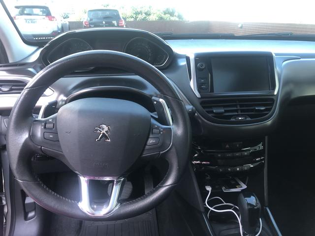 Peugeot 2008 Griffe 1.6 Automático 2017 - Foto 8