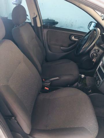 Corsa 1.4 2010 - Foto 7