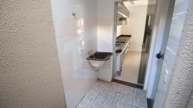 Sobrado - Condomínio Fechado - 3 Qts com Suíte c/ armários na cozinha e cooktop - Foto 14