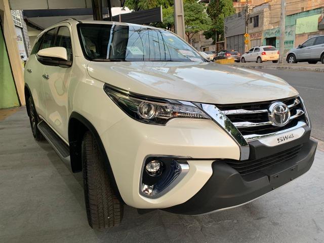 Hilux SW4 SRX 7 Lugares Branca Perola 2020 0KM - Foto 3