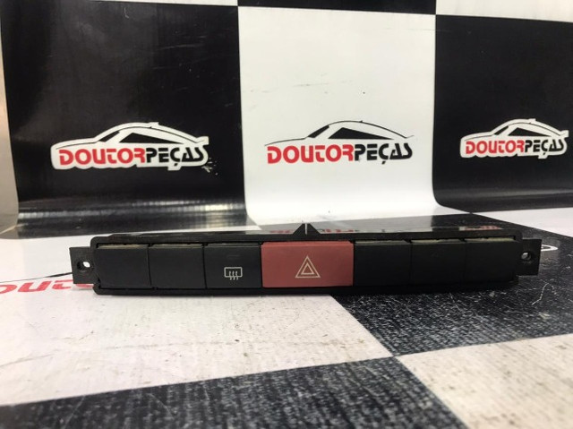 Botão Pisca Alerta Desembaçador Fiat Punto *0