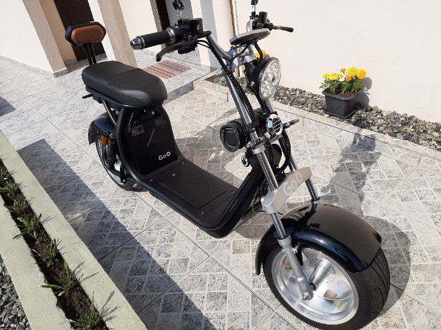 SCOOTER ELÉTRICA X12 GOO ELÉTRICOS 3000W 2 BATERIAS 2 CARREGADORES PERFEITA
