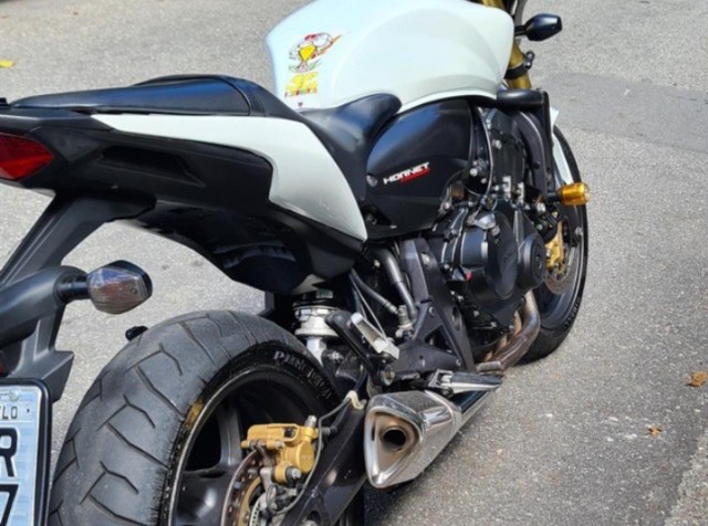 HONDA CB HORNET