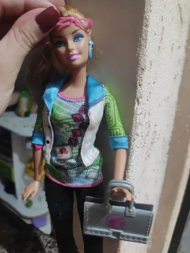 Barbie Eu quero ser Engenheira da Computação!, É por isso q…