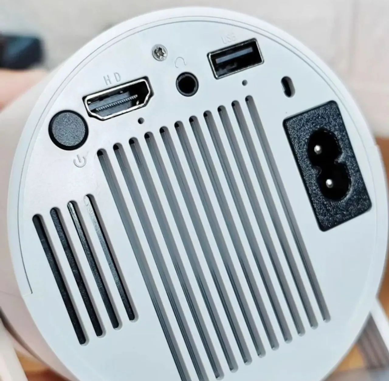 Android Projector - New + Free Delivery and Installation64303157383939122