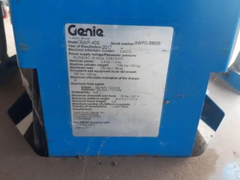 Plataforma Elevatória Genie AWP-40S 14m 2017 - Foto 7