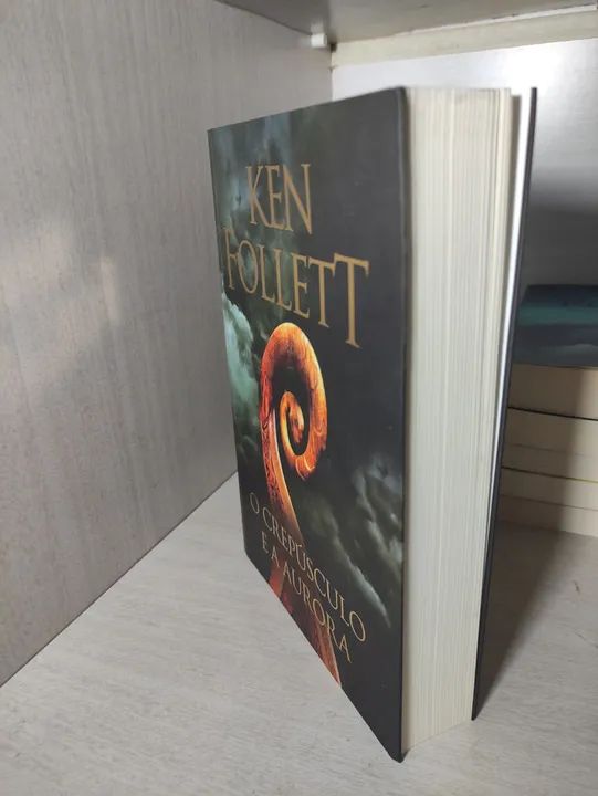 Livro O Crepúsculo e Aurora. - Foto 3