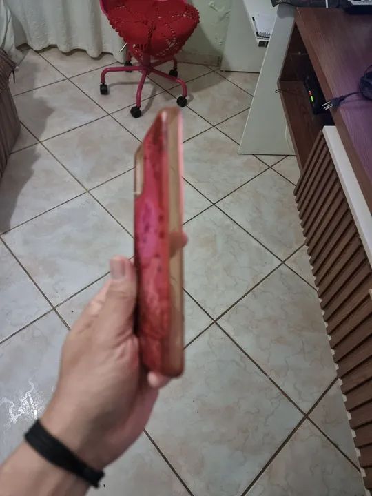 Capa do A71 com água, strass e coraçõeszinhos dentro dela - Foto 2