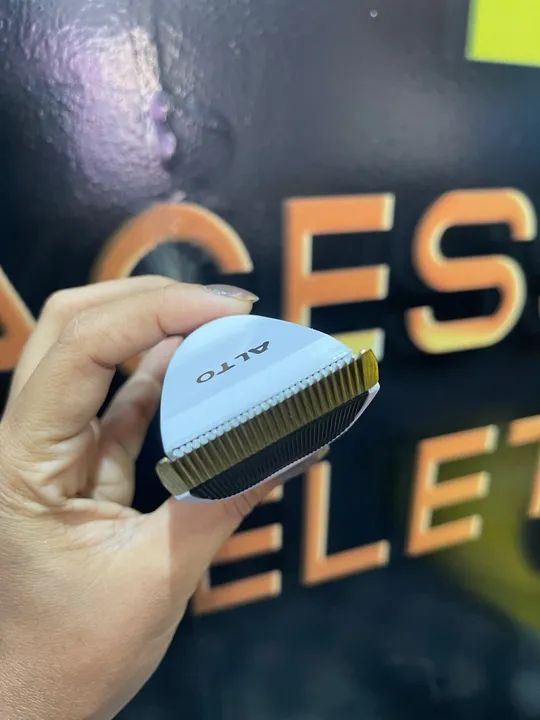 Máquina de Tosar Animais Profissional Recarregável altomex Al-3818 - Foto 4
