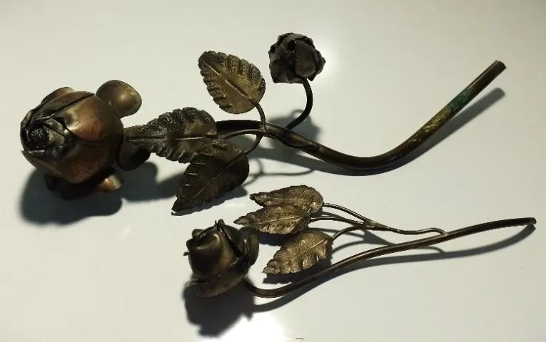 Rosas em Metal - Par ou Individual