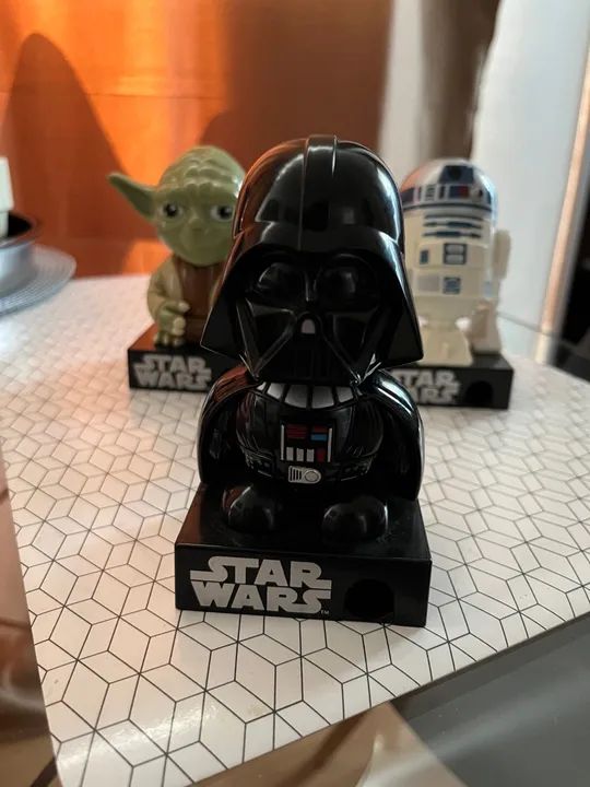 Kit Star Wars - Yoda, Darth Vader e R2D2 - Miniatura - Foto 4