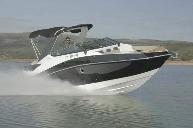 Lancha Ventura 300 Crossover (30 pés) - Ñ e NX/Fs/Focker/Armati/Schaefer