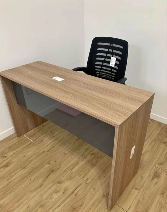 Mesa de escritório em MDF padrão. Faço entrega!