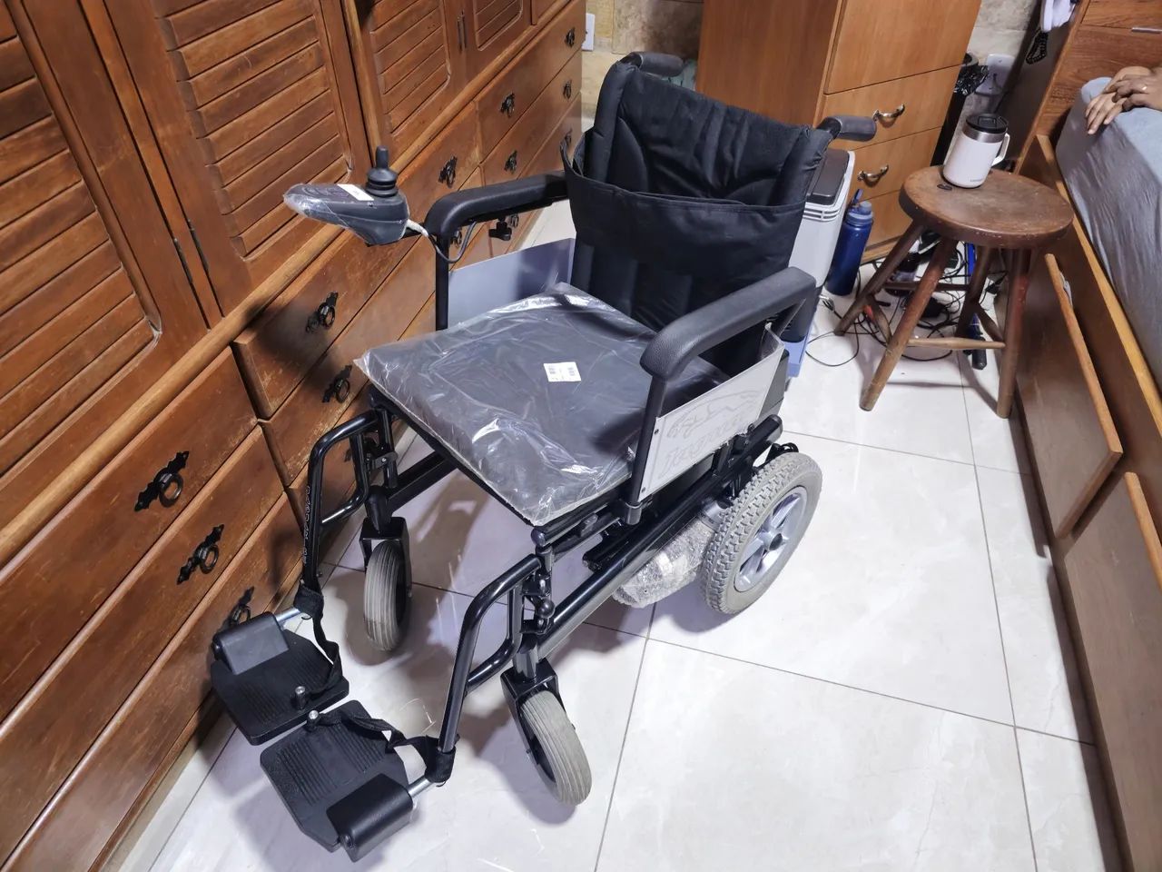 Cadeira motorizada Jaguar nunca usada! Bateria zero! - Foto 3