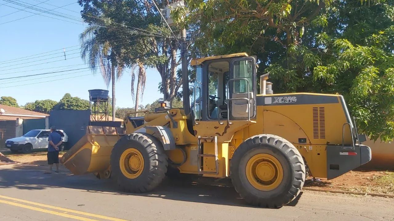 Pa Carregadeira Marca Xcmg Modelo ZL50BR ano 2015 com 4600 horas