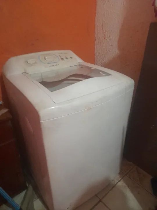 Maquina de lavar roupa (12 kj)ótimo estado(110v) - Foto 2