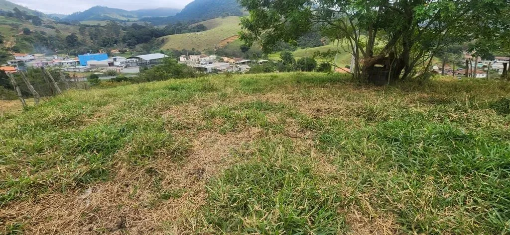 Imóvel para venda tem 2000 metros quadrados em Boa Vista - Igaratá - SP