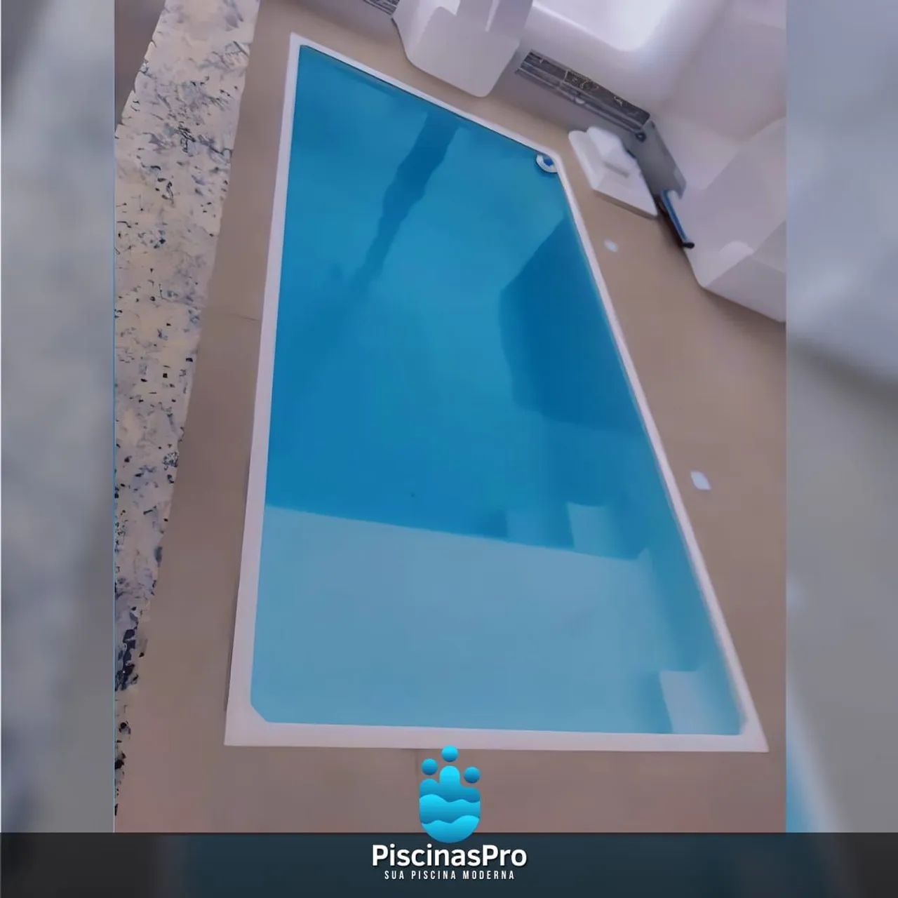 Piscina Moderna para seu lazer!