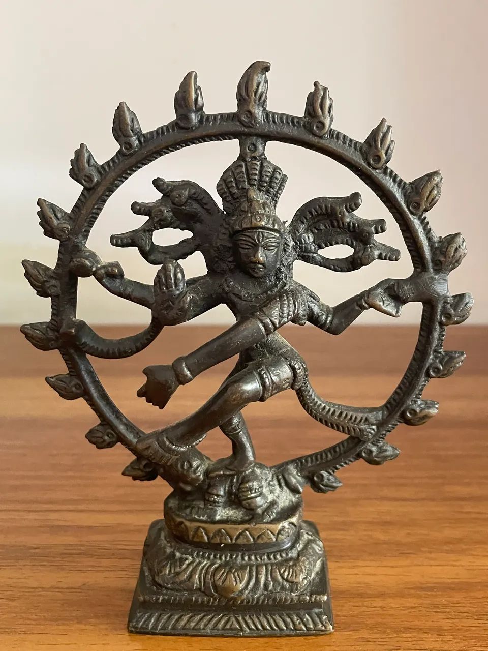 Escultura de Shiva Nataraja em Bronze 