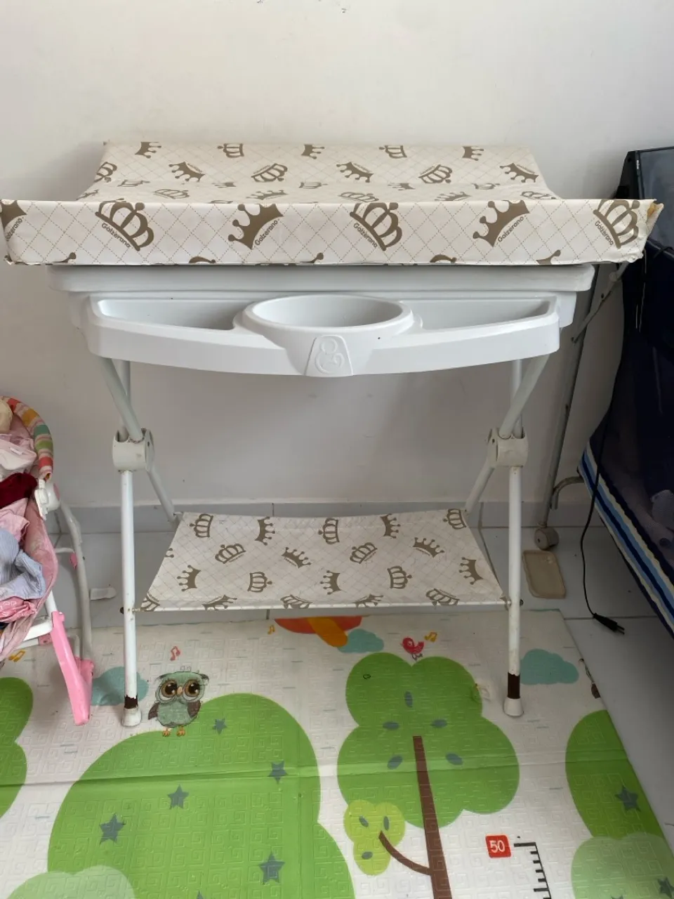 Trocador de bebê galzerano com estrutura dobrável