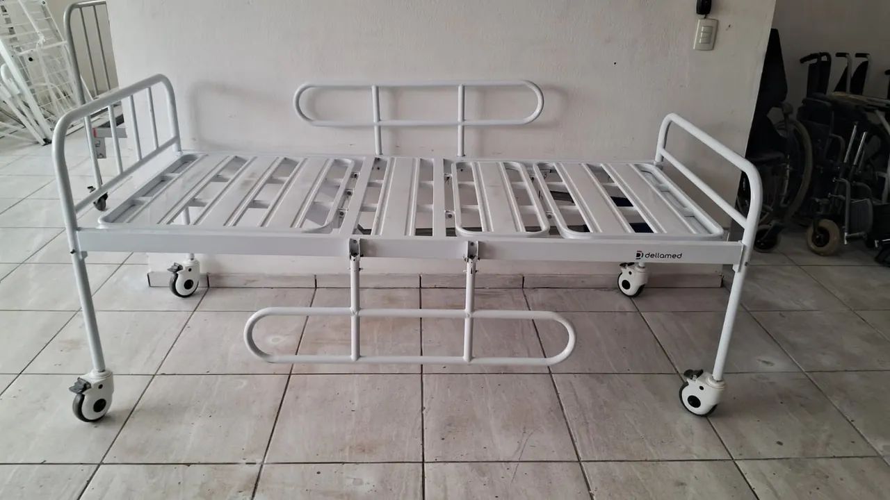 Cama Hospitalar 2 Manivelas Usada  - Foto 3