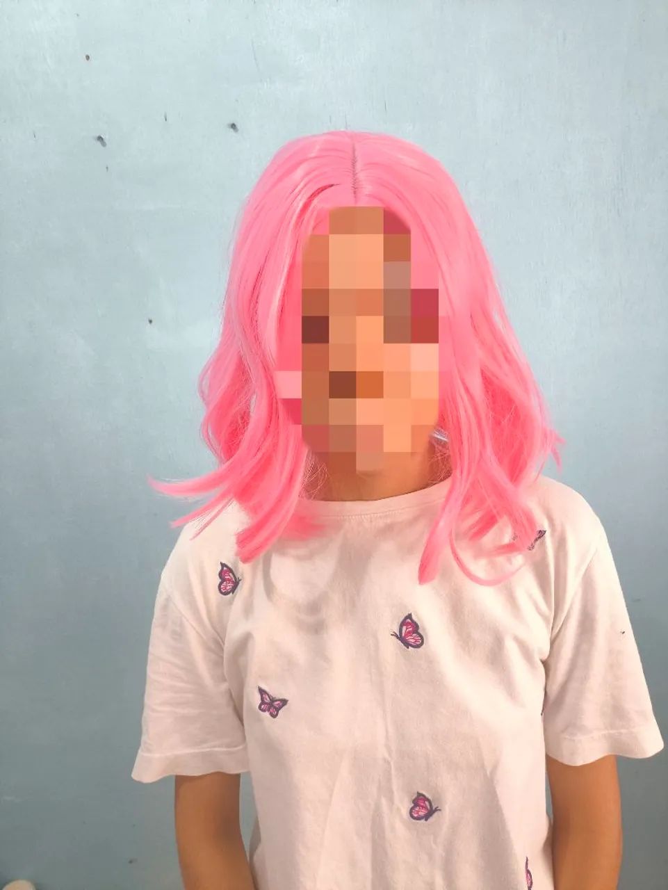 Peruca Rosa com Cabelo Ondulado