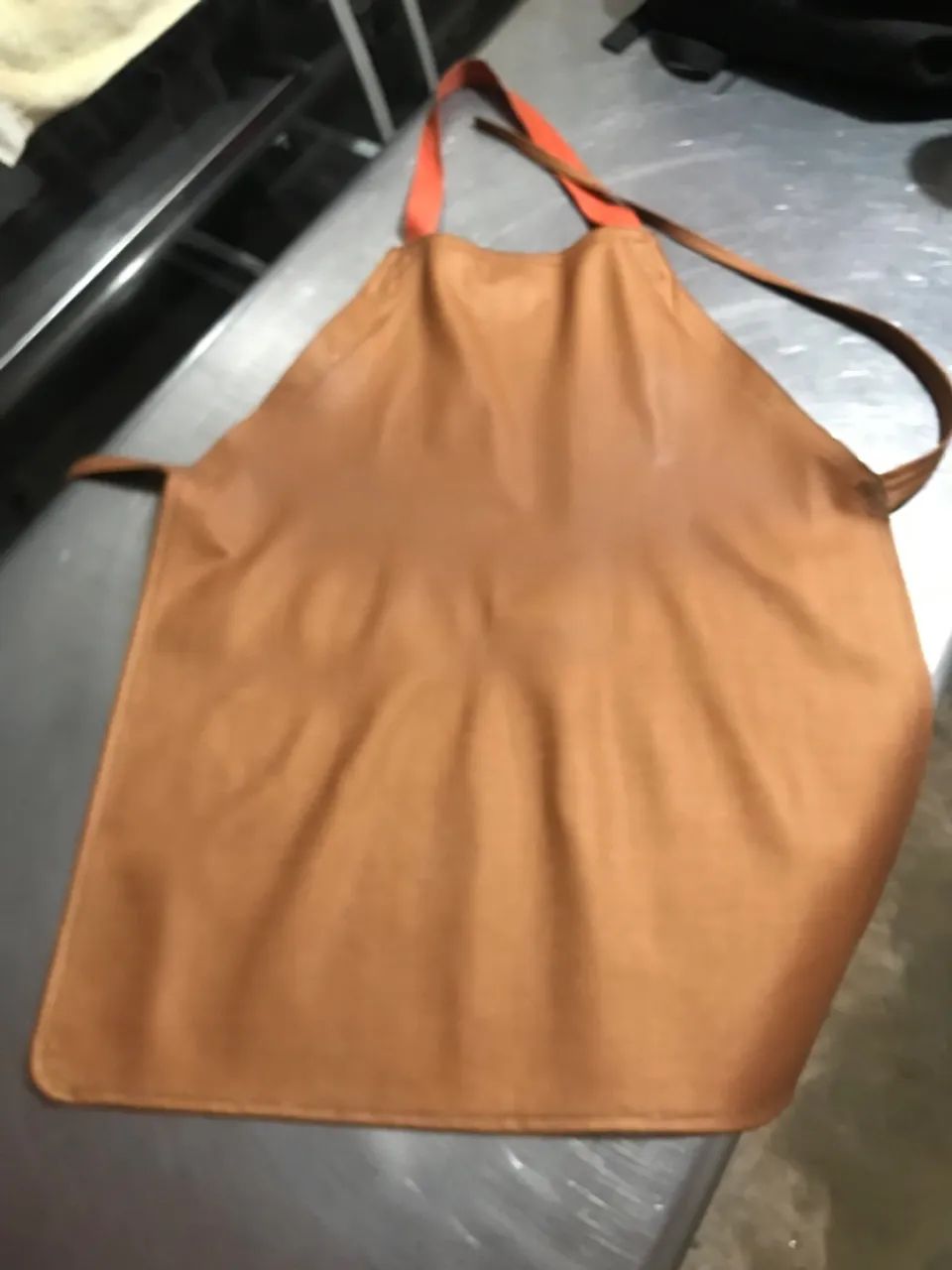 Sapatos de trabalho antiderrapantes jaleco calça e avental  - Foto 2