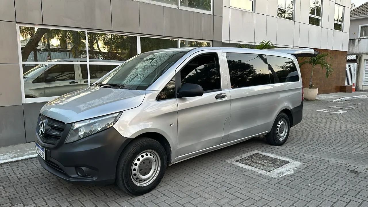 Vendo mini van Mercedes benz  - Foto 2