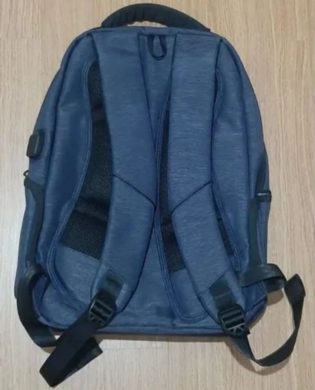 Mochila Executiva c/ Entrada para Cabo Usb <br> para Notebook - Azul - Nova - Foto 2