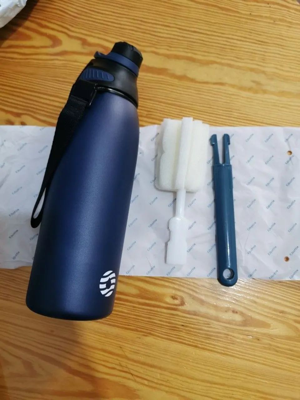 Garrafa térmica Inox azul 1 litro com limpador 