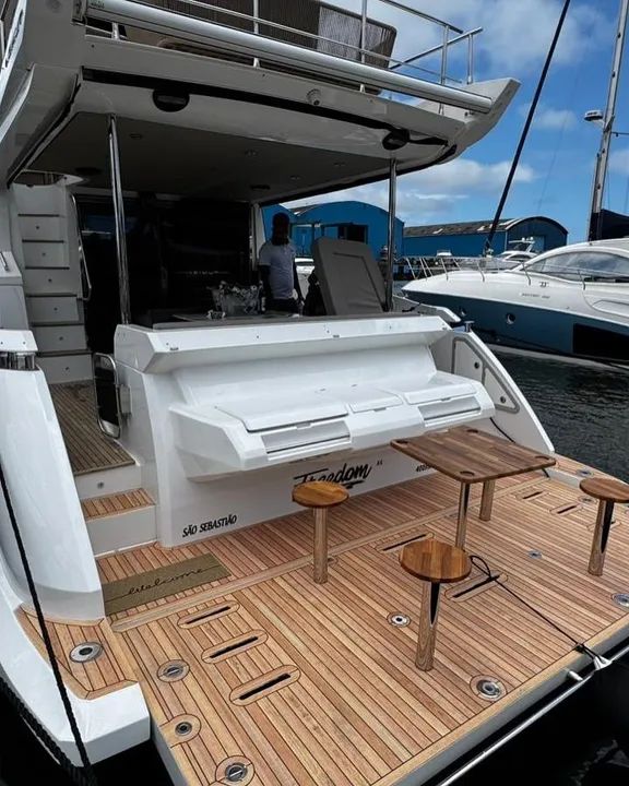 Azimut 560 - 2017 x2 Volvo D11 725 HP ñ Phantom Cimitarra Intermarine Ferreti - Foto 2