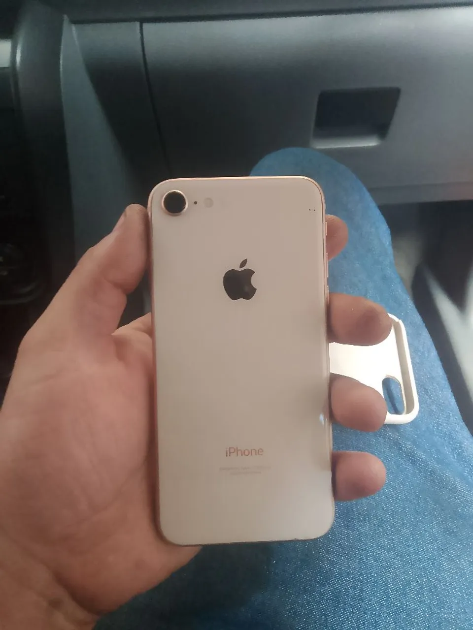 iPhone 8