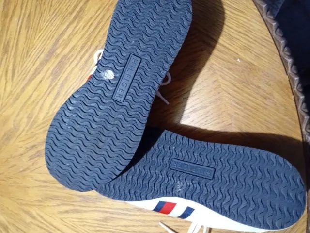 Tênis Tommy Hilfiger NOVO tam 39 - Foto 2