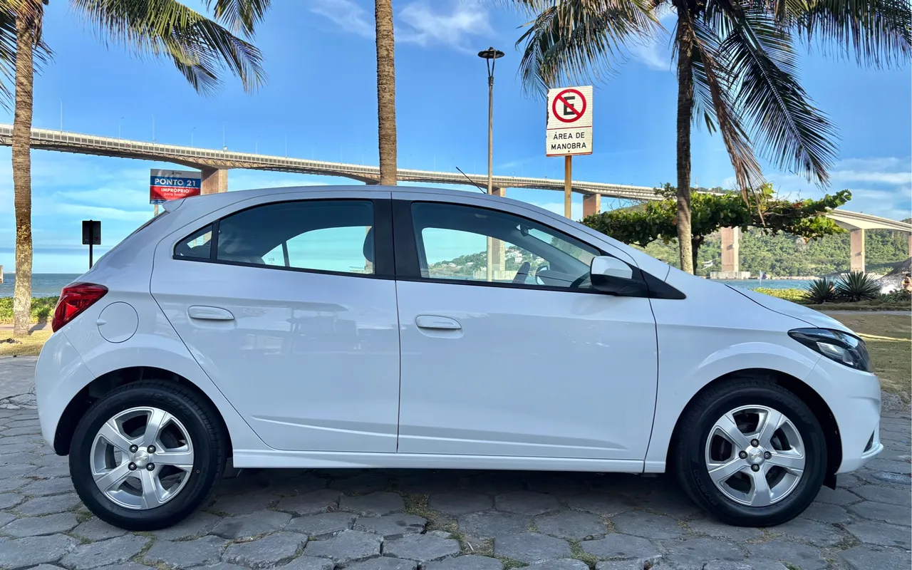 Onix LT 1.4 2019 - Automático - Impecável