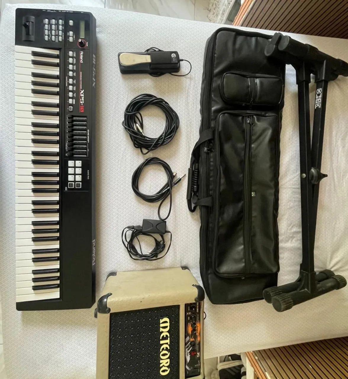 Teclado Roland XPS-10 + Amplificador Meteoro