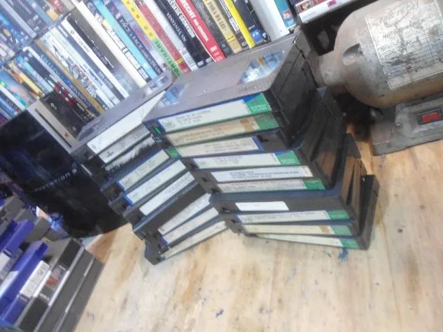 lote com 20 Fita VHS usadas - para regravar - nao sei o conteudo - Foto 3