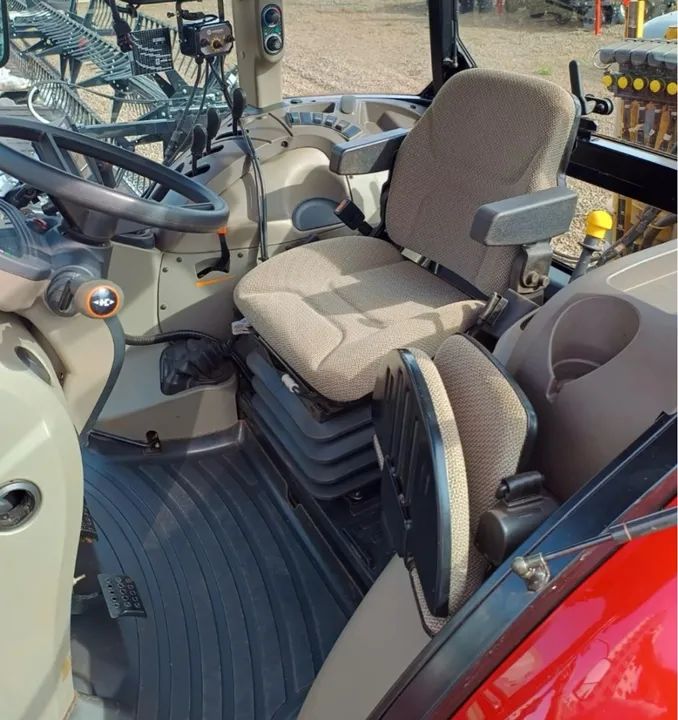 TRATOR AGRÍCOLA CASE 2023