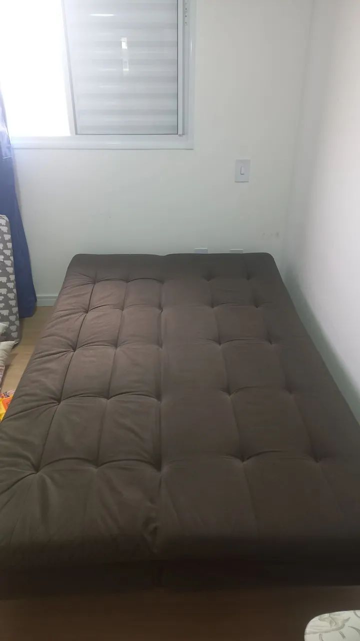 Sofá Cama Retrátil 3 lugares  marrom cafe - Foto 2