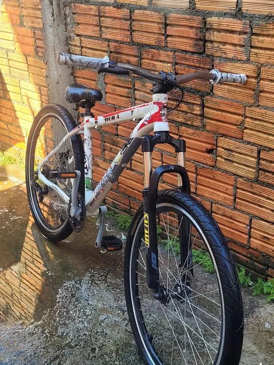 VENDO OU TROCO BIKE ARO 26