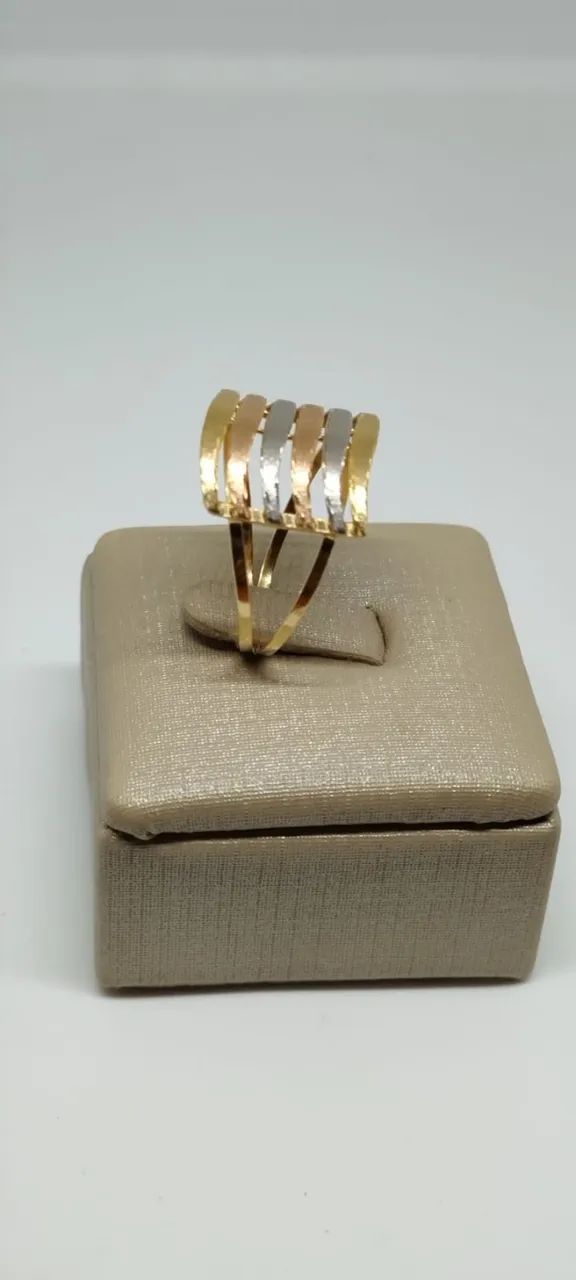 Anel Tricolor Ouro 18K750 -Aro 21 -  - Foto 2