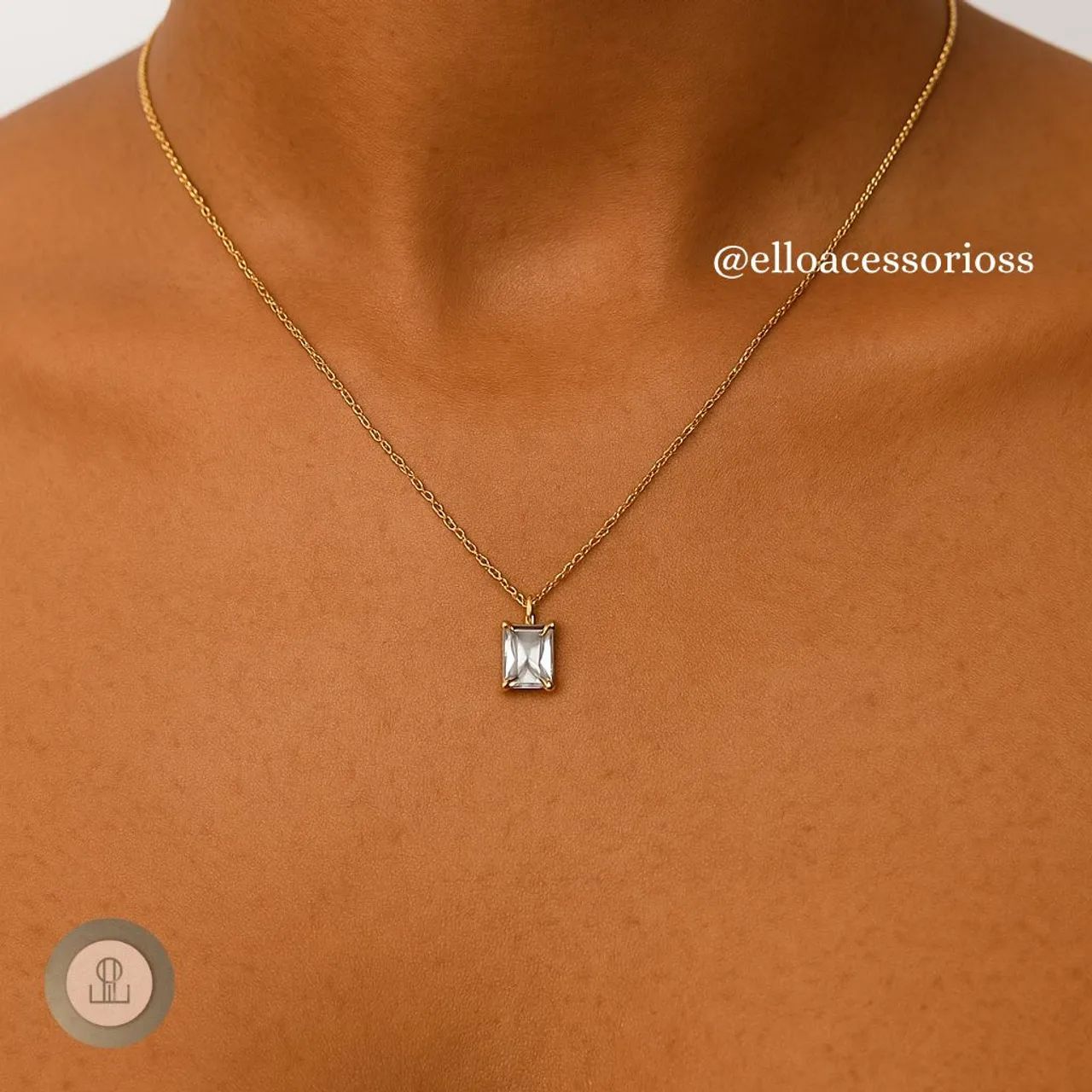 Colar Feminino Com pedra 