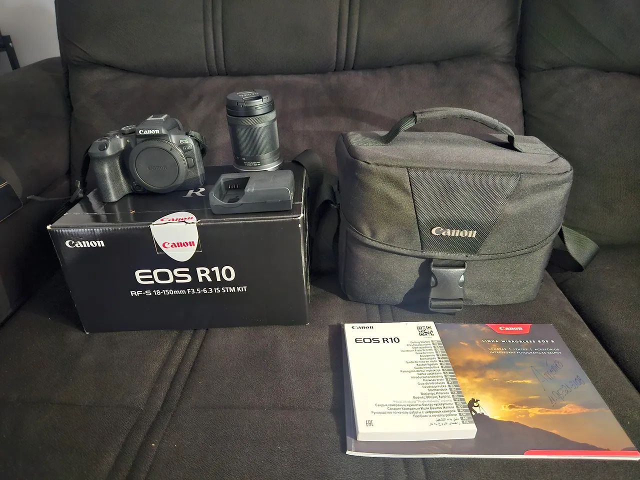 Canon EOS R10 Mirrorless lente 18/150mm IS STM kit + bateria extra original + bolsa canon