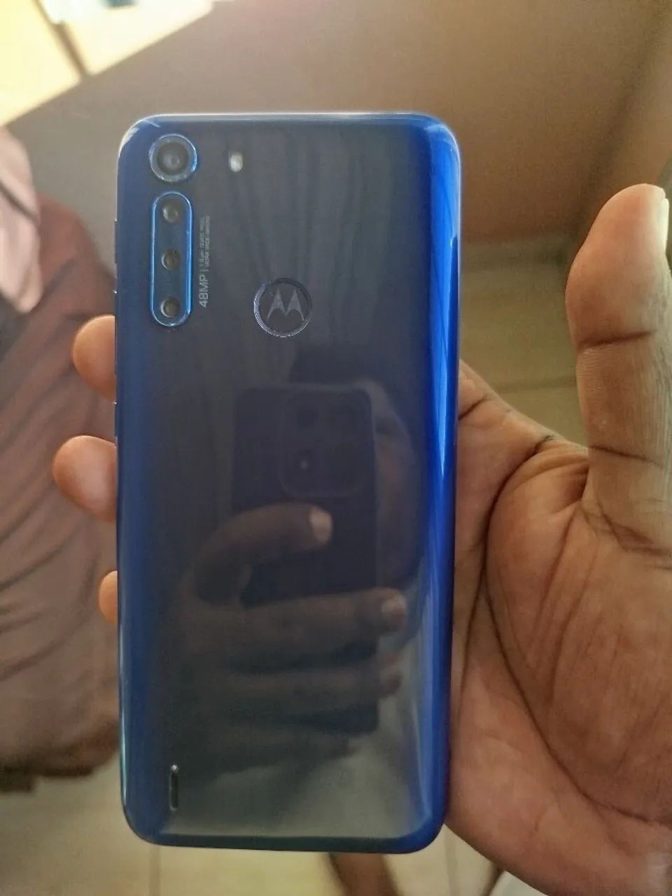 Vende-se Motorola moto one fusion 128GB de memória já com capinha e película