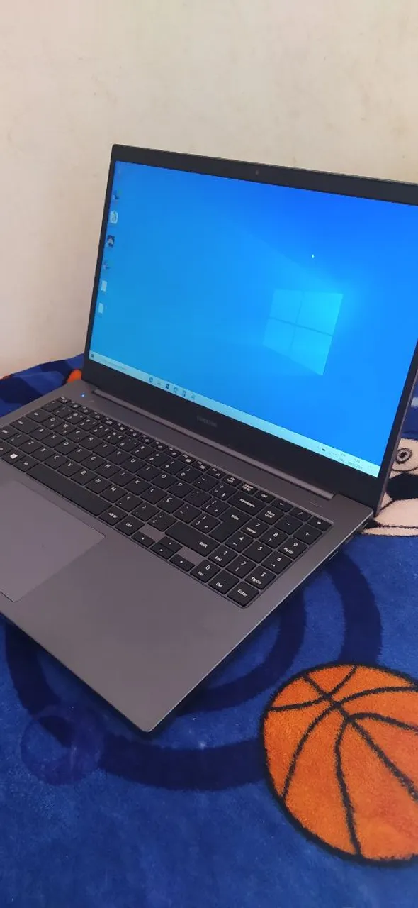 Notebook Samsung Book 550XDA