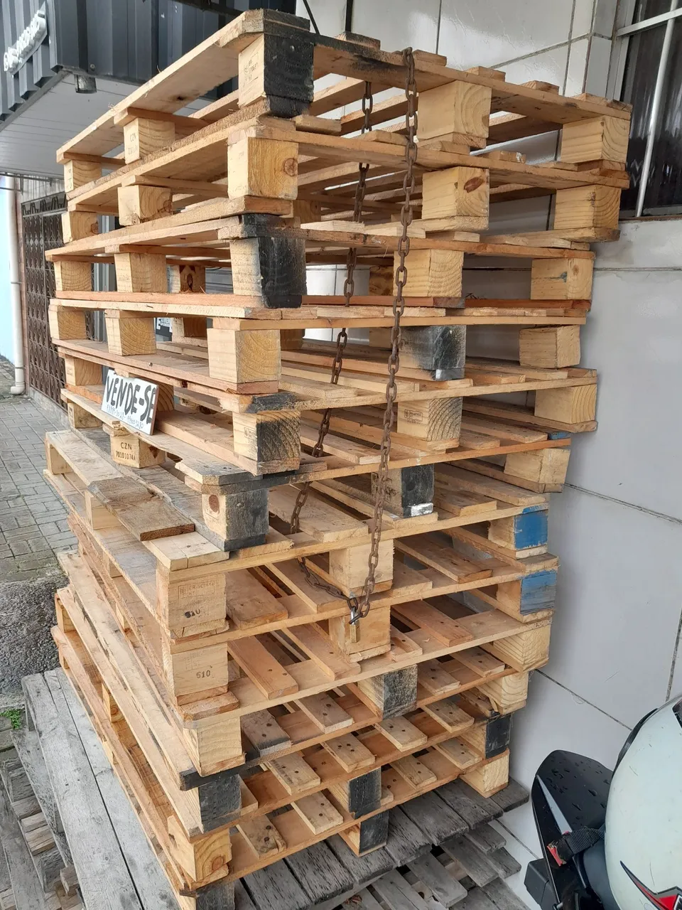 Pallets de Madeira para Construção